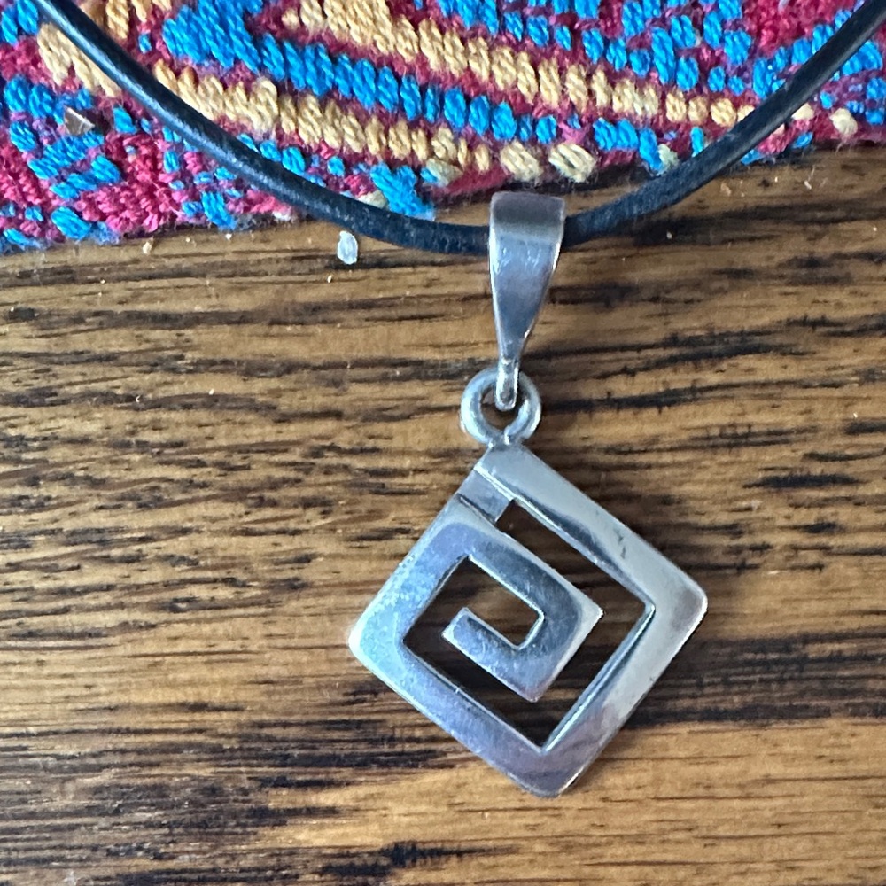 Sterling silver pendant necklace